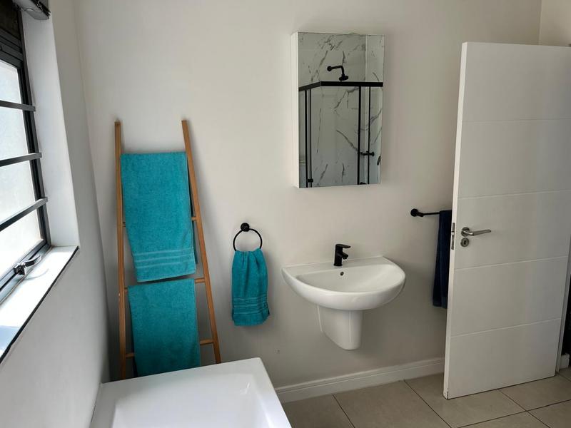 To Let 3 Bedroom Property for Rent in Sandown Western Cape